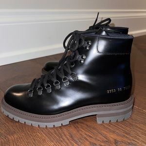COMMON PROJECTS - BLACK LEATHER HIKING BOOTS - SIZE 39